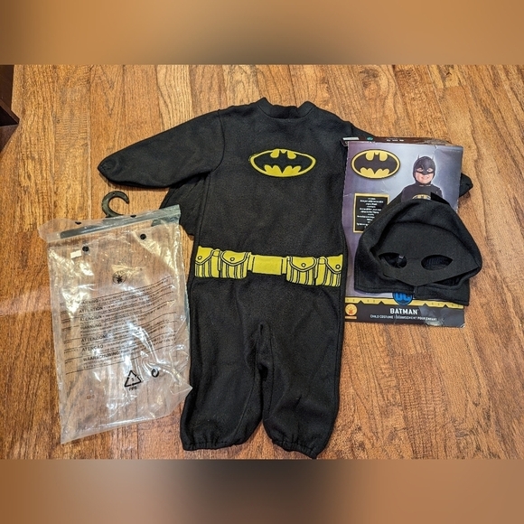 Batman Costume Size Toddler, 2-4, fits 1-2 yrs - Picture 8 of 9